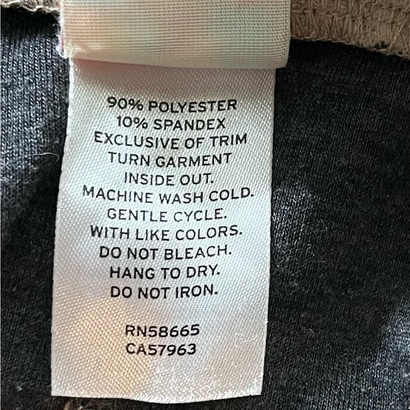 Harper Canyon Faux Suede Mini Skirt Size Medium - Picture 2 of 6